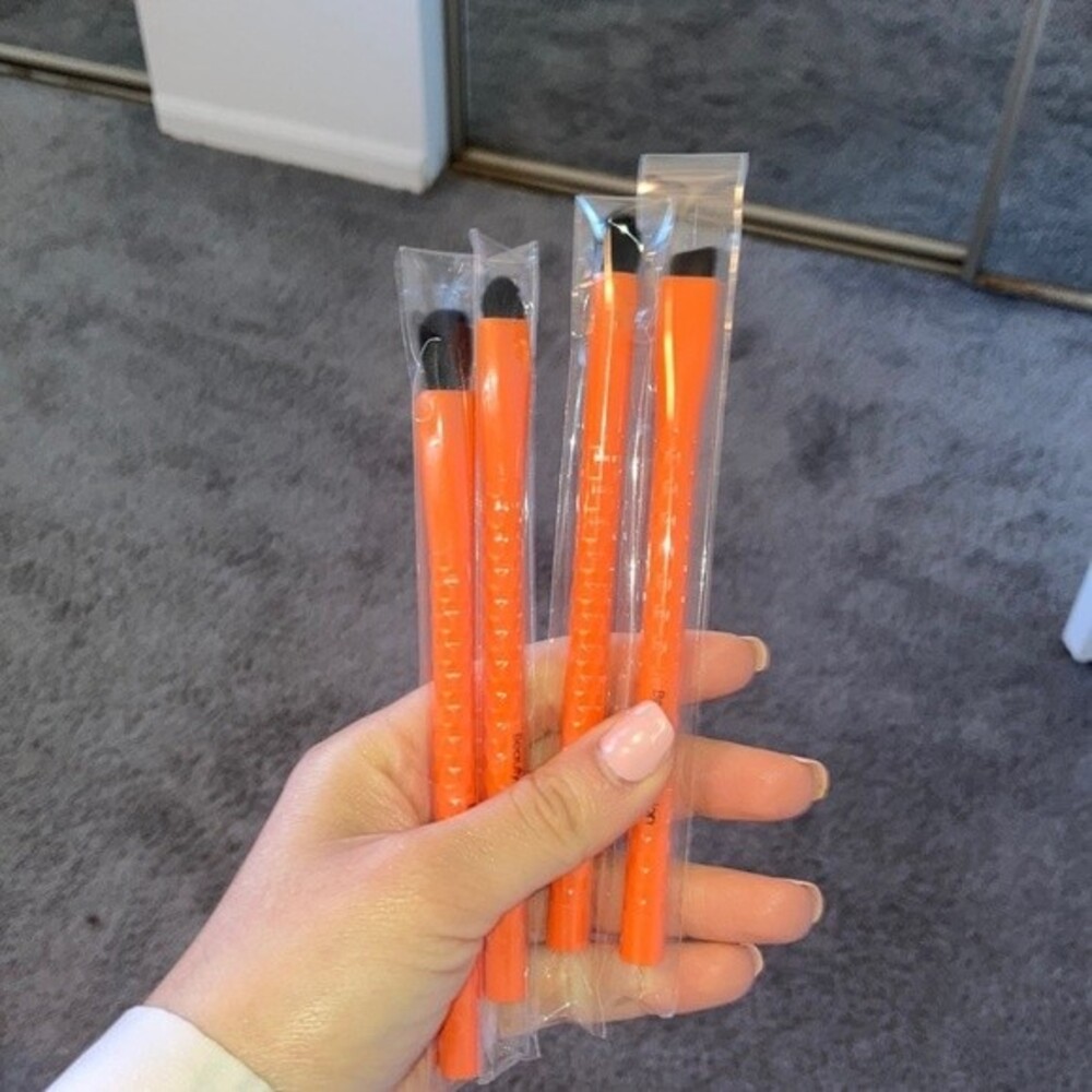 NEW Beauty Diva London eye brush set